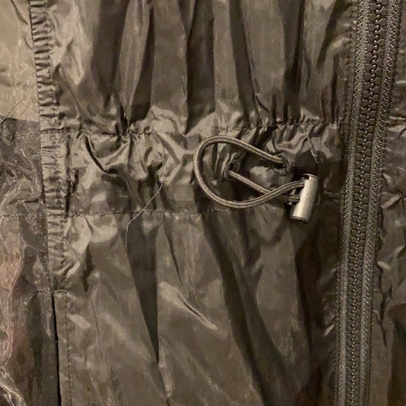 The North Face Black Vision Sheer Jacket - Picture 12 of 15